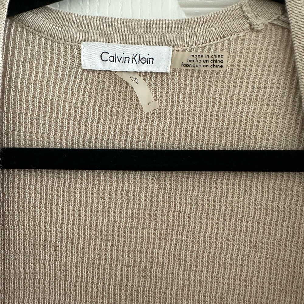 Cardigan - Picture 2 of 3
